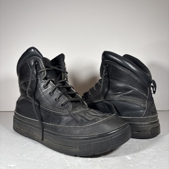 Nike ACG Woodside GS Black Boots Size 7Y - 524872-001 - Picture 1 of 8